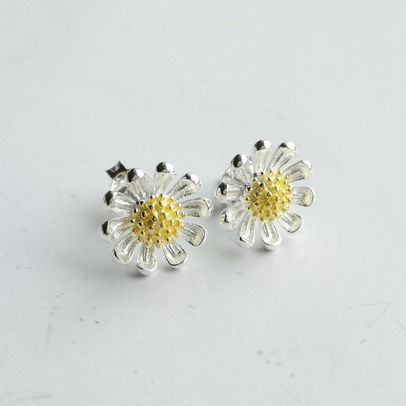 Sterling Silver 14k Gold Daisy Necklace Earring Set - Picture 5 of 13